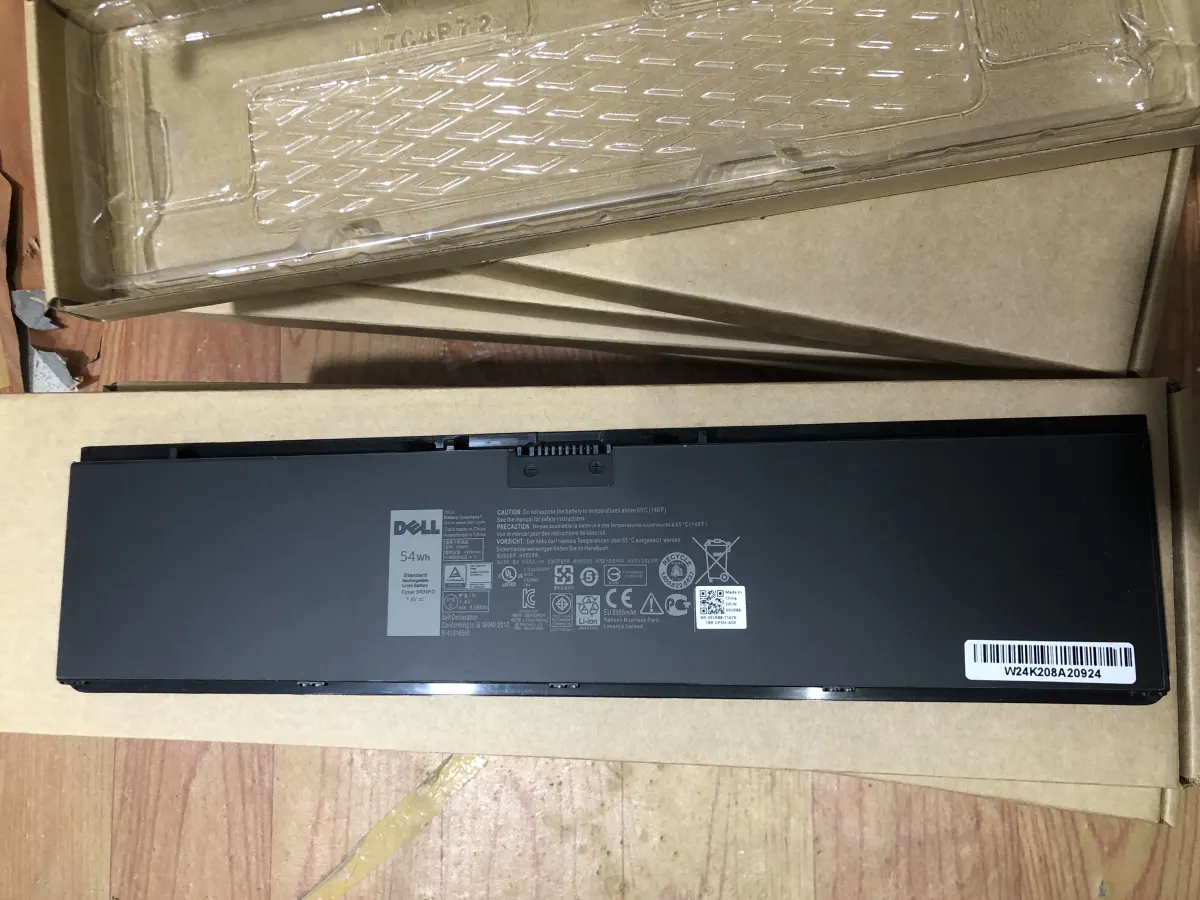 Pin Dell 7440 54WH 3RNFD ZIN mặt sau