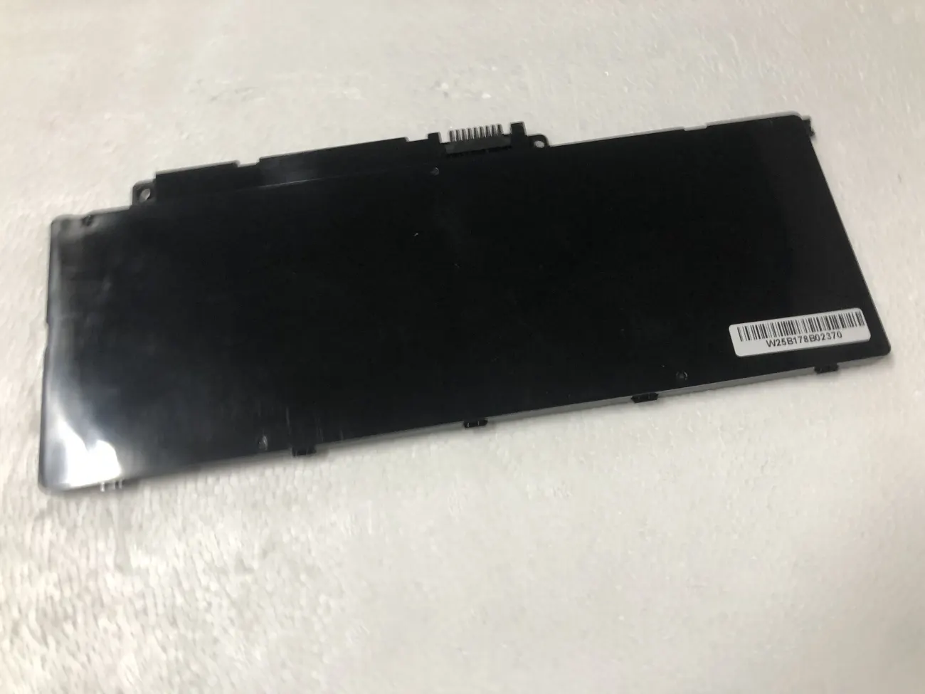 Pin Dell 7537 F7HVR ZIN mặt sau