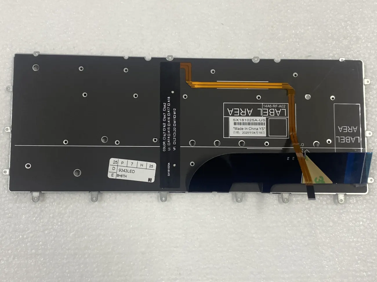 Bàn phím DELL INSPIRON 13 7347 9343 (CÓ ĐÈN) =>Inspiron 13 7347 7348 7352 7353 7359 7547 7548, XPS 13 9343 9350 9360 (CÓ 6 LỖ ỐC BỰ VÀ NHỎ HƠN 9550) mặt sau