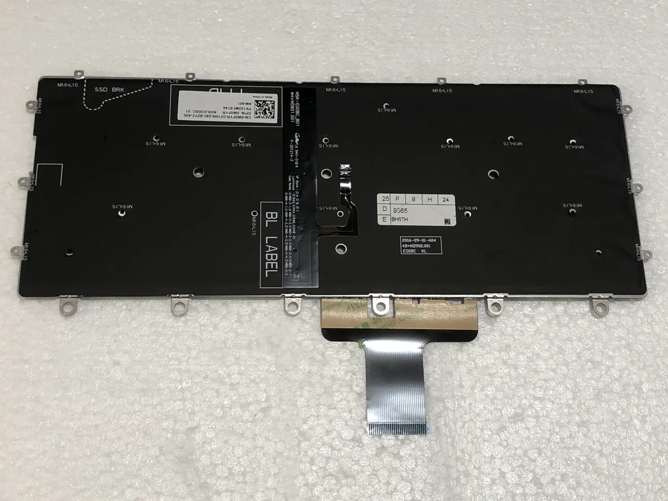 Bàn phím DELL XPS 13 9365  2IN1 có đèn mặt sau