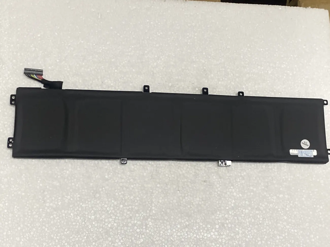 PIN DELL XPS 9570 97WH 4K1VM (ZIN) - 6 CELL - Dell XPS 15 9570, Dell Gaming G7 17 7700, 97W 4K1VM XYCW0 mặt sau