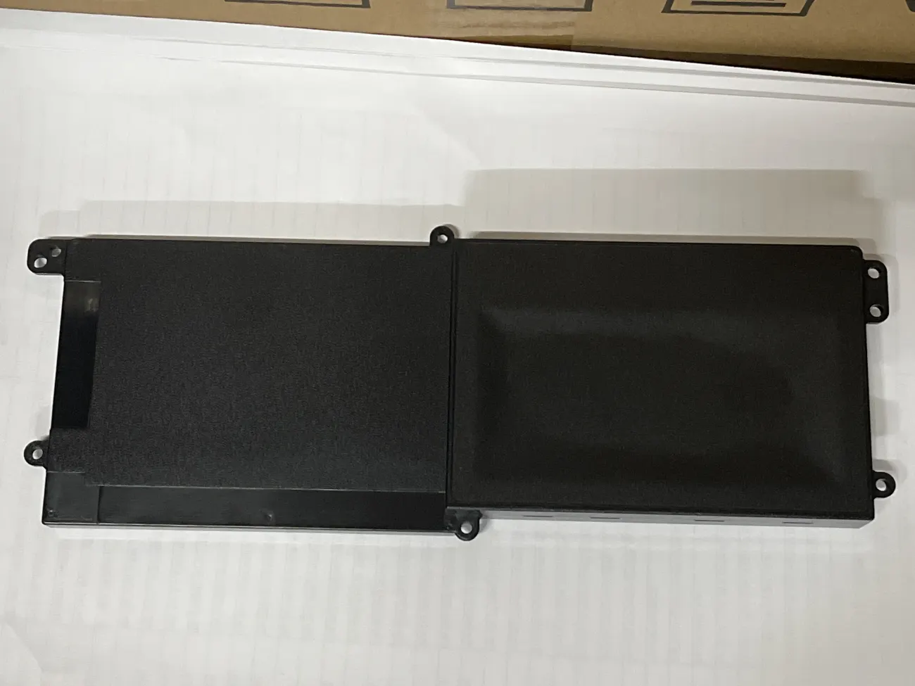 Pin DELL ALIENWARE AREA-M51M 90WH (ZIN) - 6 CELL - Alienware Area-51m, 7PWKV DT9XG mặt sau