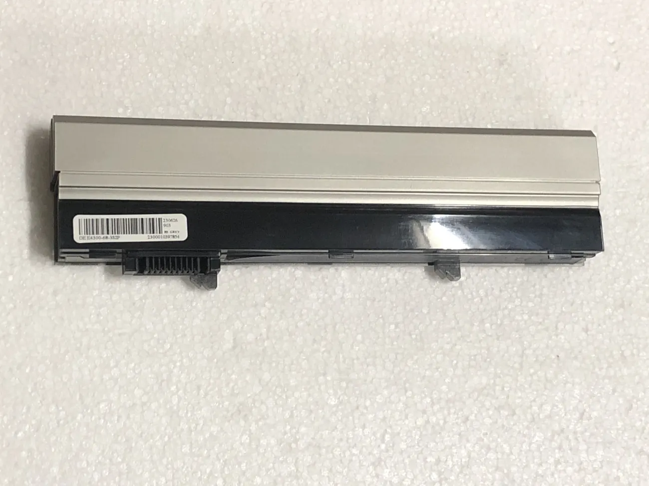 Pin Dell E4300 OEM mặt trước