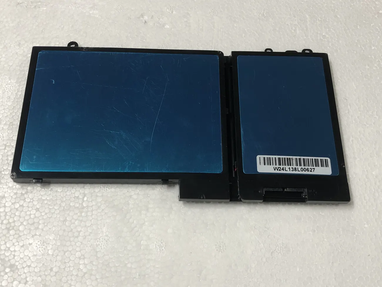 Pin DELL E5470 NGẮN短款 47WH (ZIN) - 3 CELL NGGX5 mặt sau