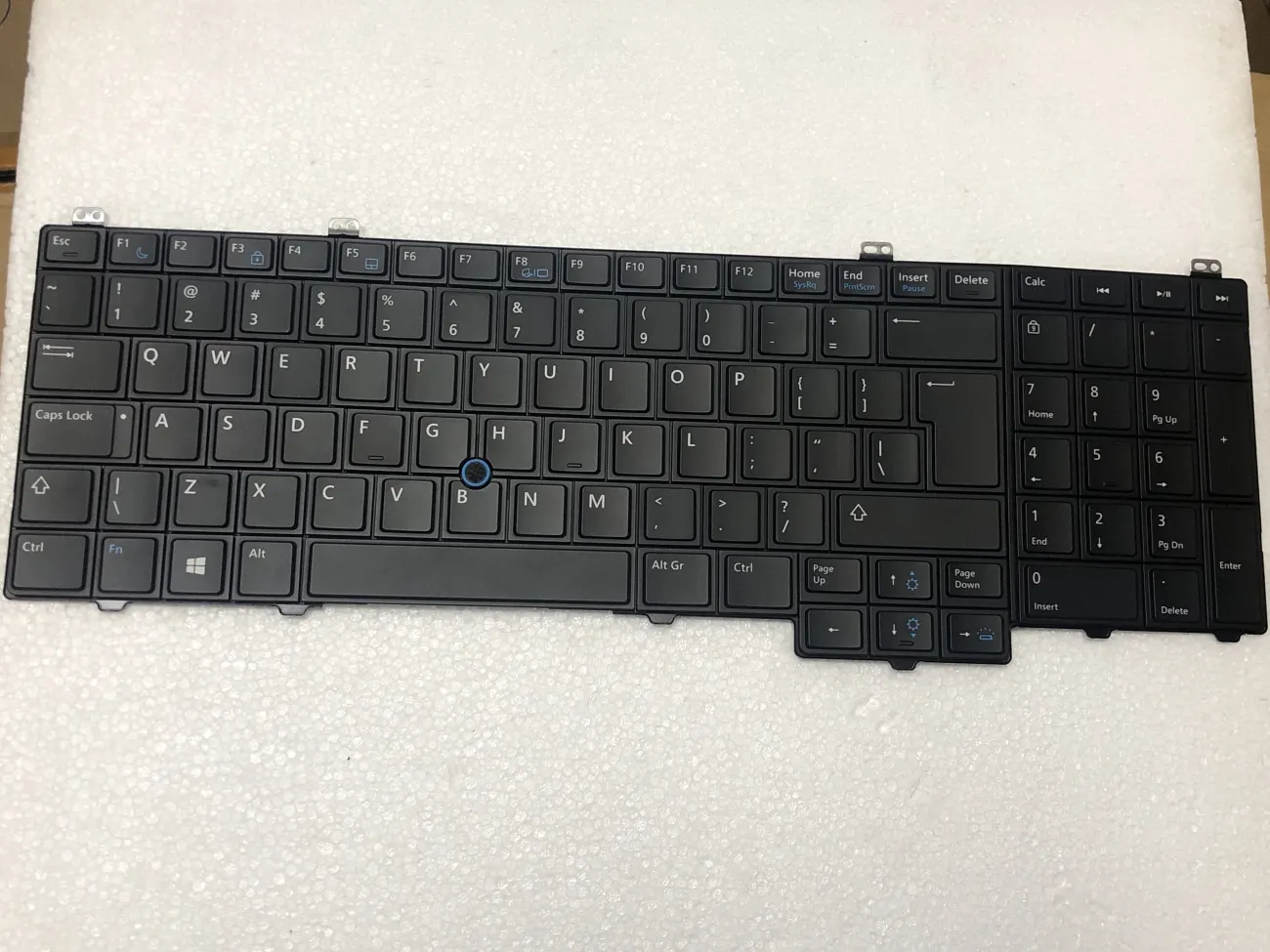 Bàn phím DELL E5540 ĐEN (CÓ ĐÈN, CÓ CHUỘT) - Latitude E5540 mặt trước