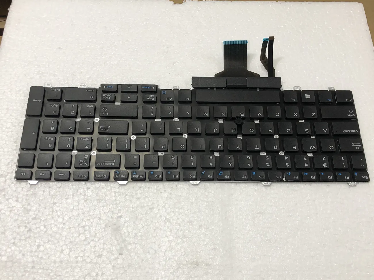 Bàn phím Latitude E5550 E5570 E5580, Precision 3520 7510 7520 7710 7720 có CHUỘT mặt trước