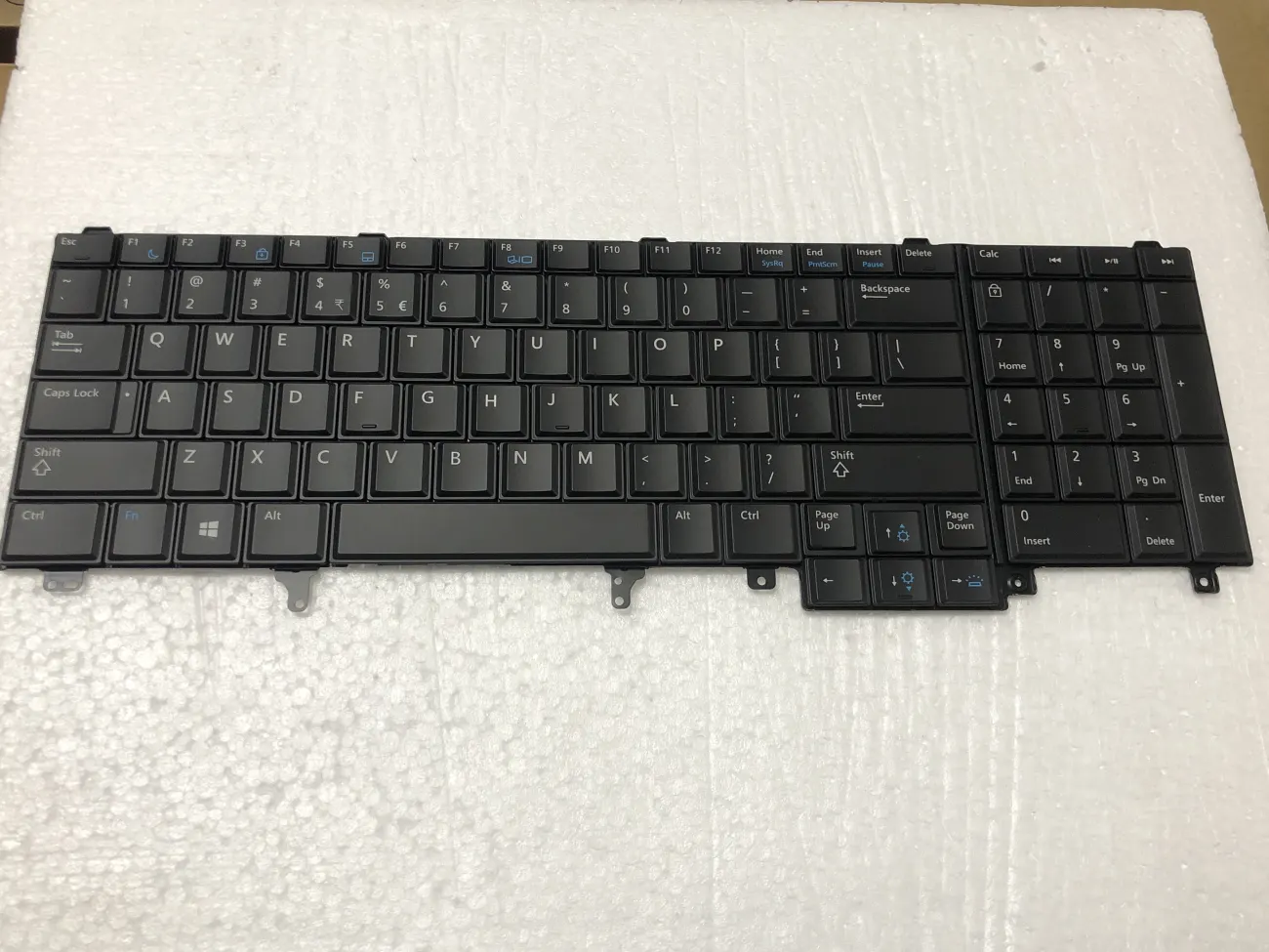 Bàn phím DELL E6520 (CÓ ĐÈN,) *KO CHUỘT* =>Precision M2800 M4600 M6600 M4700 M4800 M6700 M6800, Latitude E6520 E6530 E6540 E5520 E5530 mặt trước