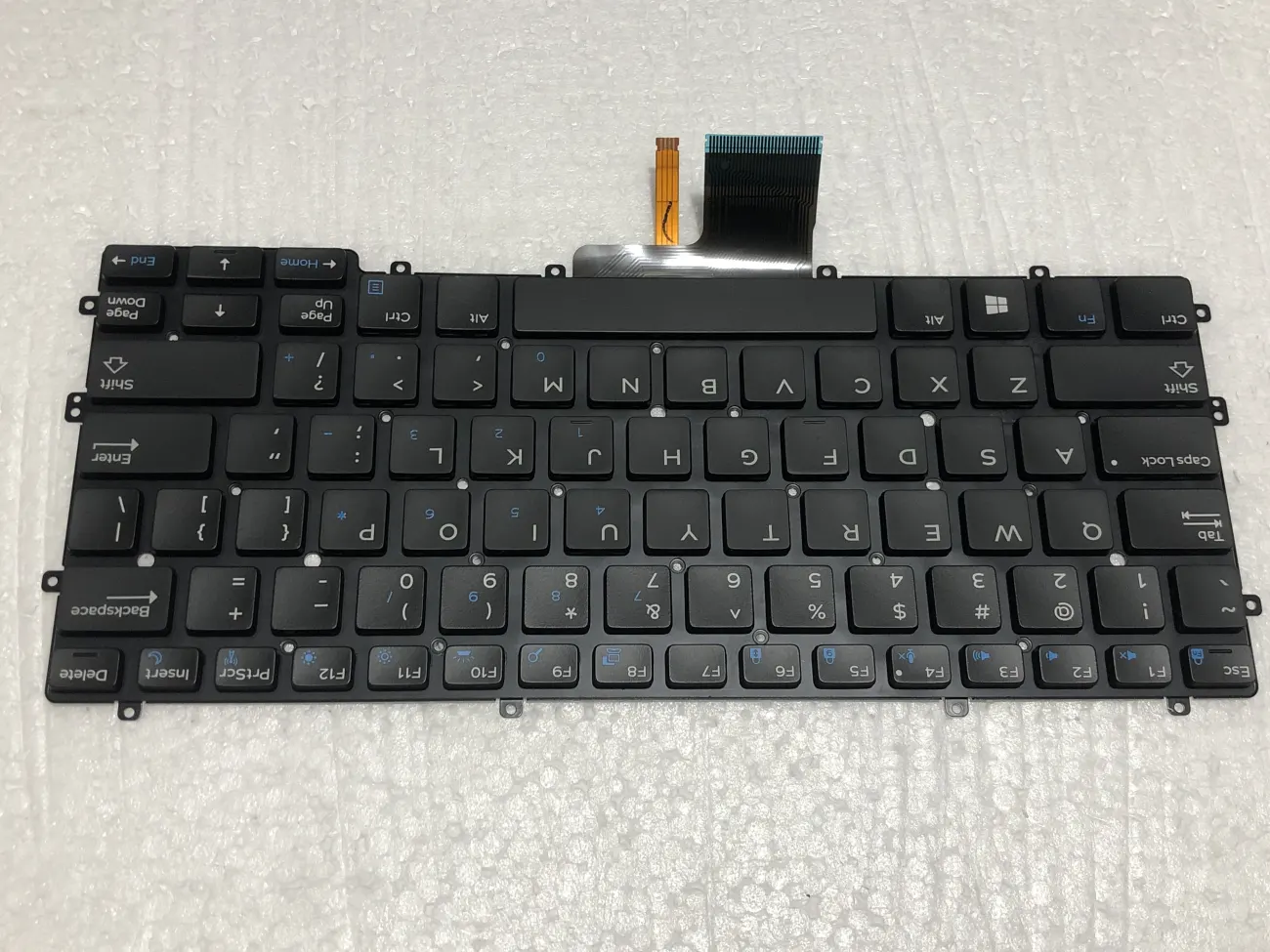 Bàn phím Dell E7370 mặt trước