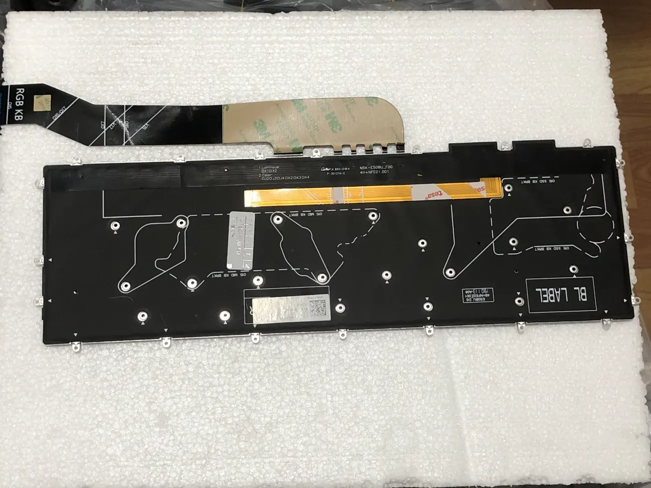 Bàn phím DELL GAMING G3 15 3500 3590 (LED RGB, BH 6TH) *CÁP LED NHIỀU CHÂN* - Dell Gaming G3 3000, G3 3579, G3 3590, G3 3779, Gaming G5 5000, Gaming G5 5500, G5 5587, G5 5590, Gaming G7 7000, G7 7588, G7 7590, G7 7790 (LED ARGB CÁP LED NHIỀU CHÂN) mặt sau