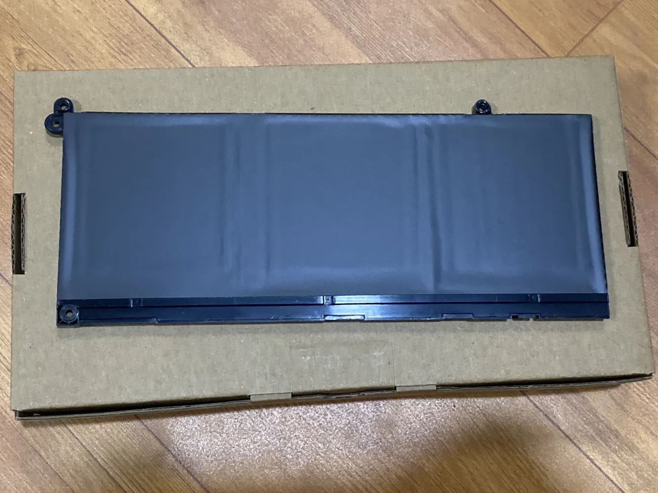 PIN DELL LATITUDE 3420 41WH G91J0 (OEM) - 3 CELL *KO CẤN HDD* - Dell Latitude 3320 3420 3520, Vostro 3510 3511 3515 5310 5410 5415 5510 5515, Inspiron 5418 5518 7415, G91J0 mặt sau