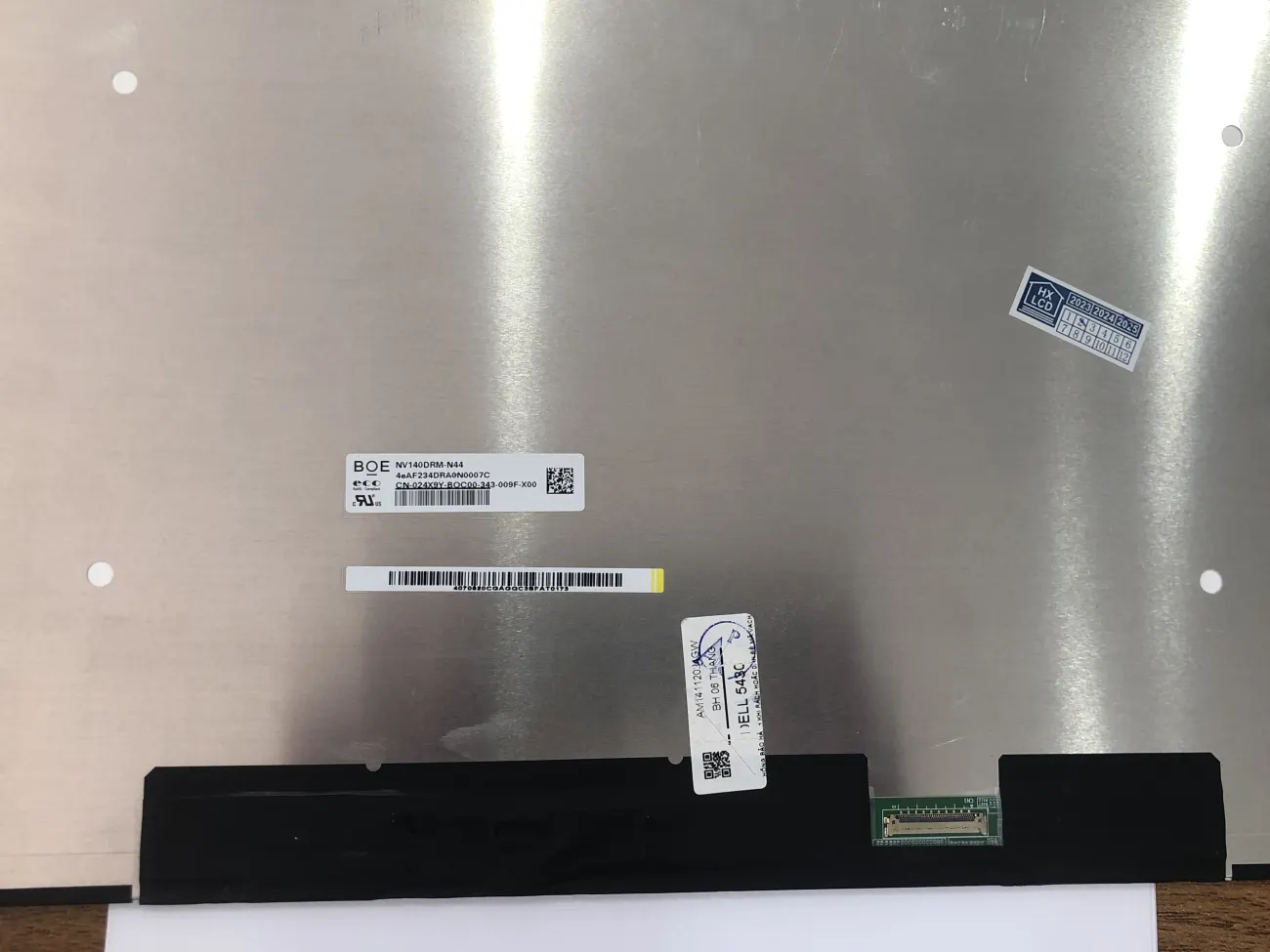 Màn DELL 5430 mặt sau