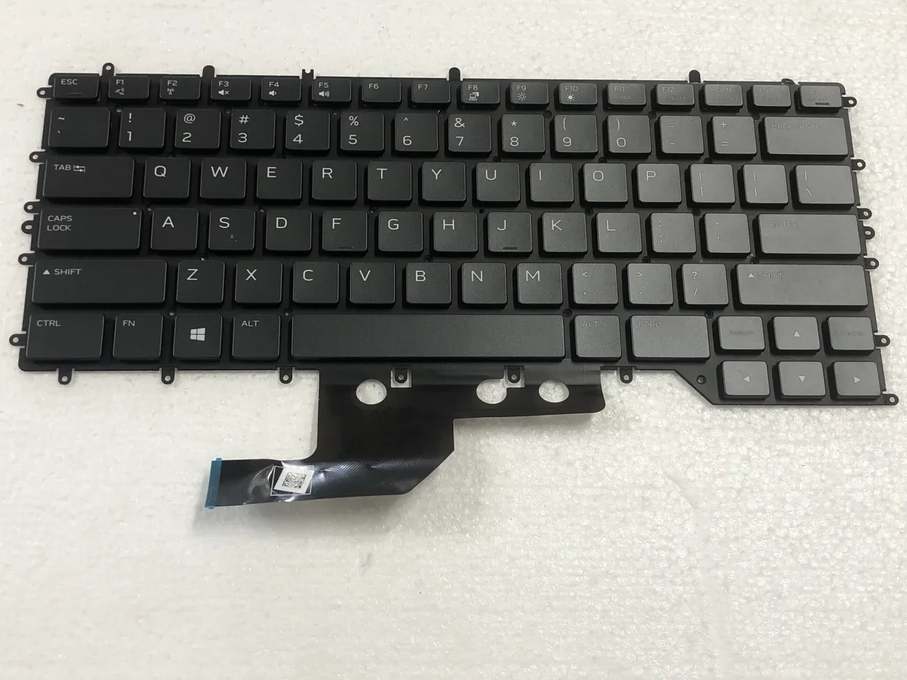 Bàn phím DELL ALIENWARE M15 R3 R4 ĐEN (LED ARGB, BH 6TH) *SOCKET CÀI* M15 R3, Alienware M15 R4 mặt trước
