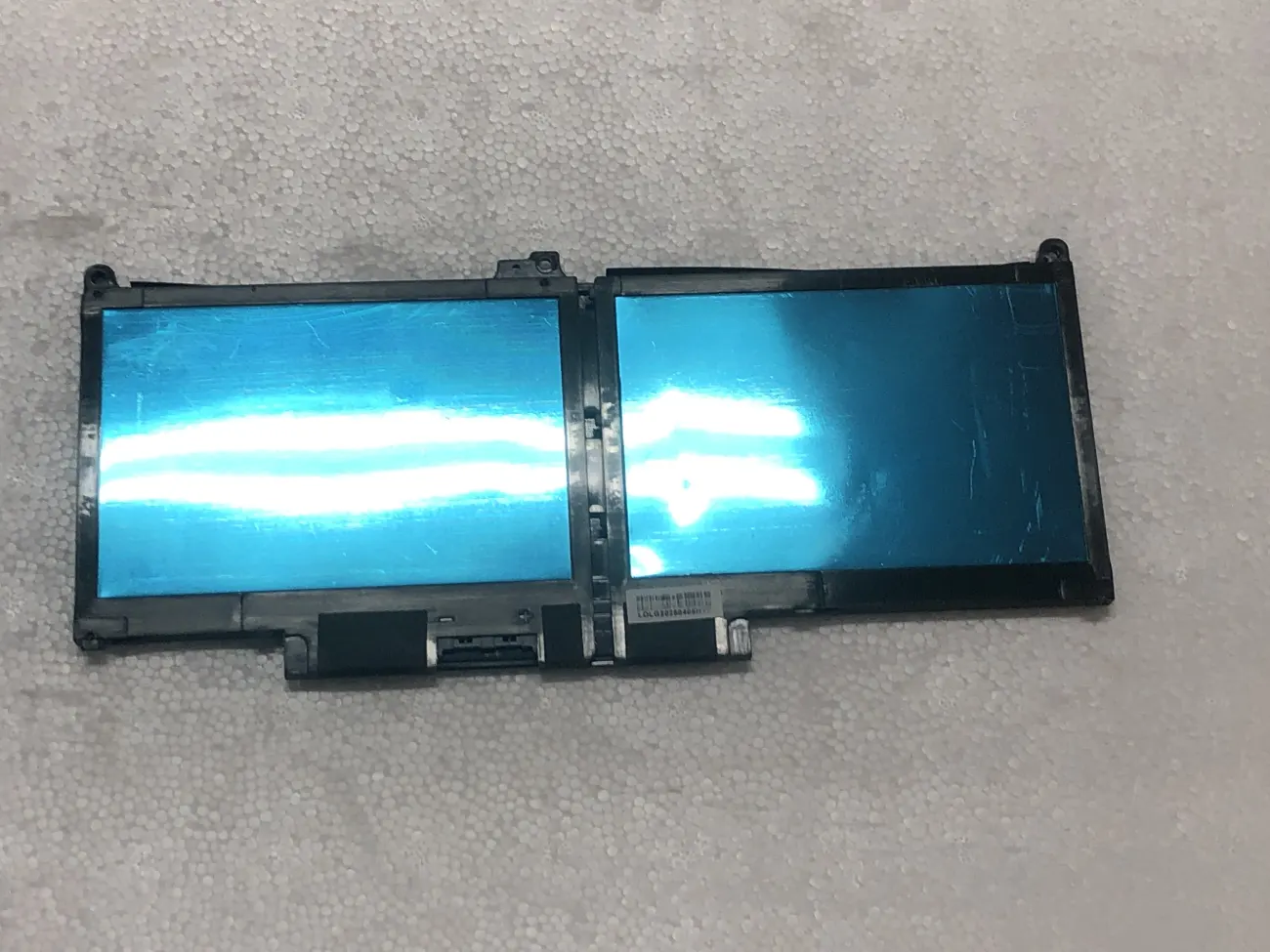 PIN DELL LATITUDE 7400 60WH MXV9V (ZIN) - 4 CELL *KO KÉN WH* - Dell Latitude 5300 7300 7400, MXV9V mặt sau
