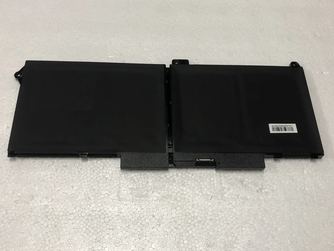 PIN DELL LATITUDE 5420/5520 (GEN 11) 63WH RJ40G (ZIN) - 4 CELL *KO KÉN WH* - Dell Latitude 5420 (Gen 11), Latitude 5520 (Gen 11), Dell Precision 3560, RJ40G mặt sau