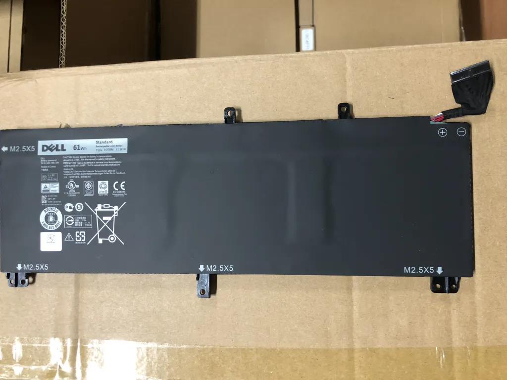 Dell PRECISION M3800 XPS 15 9530 T0TRM 61Wh mặt trước