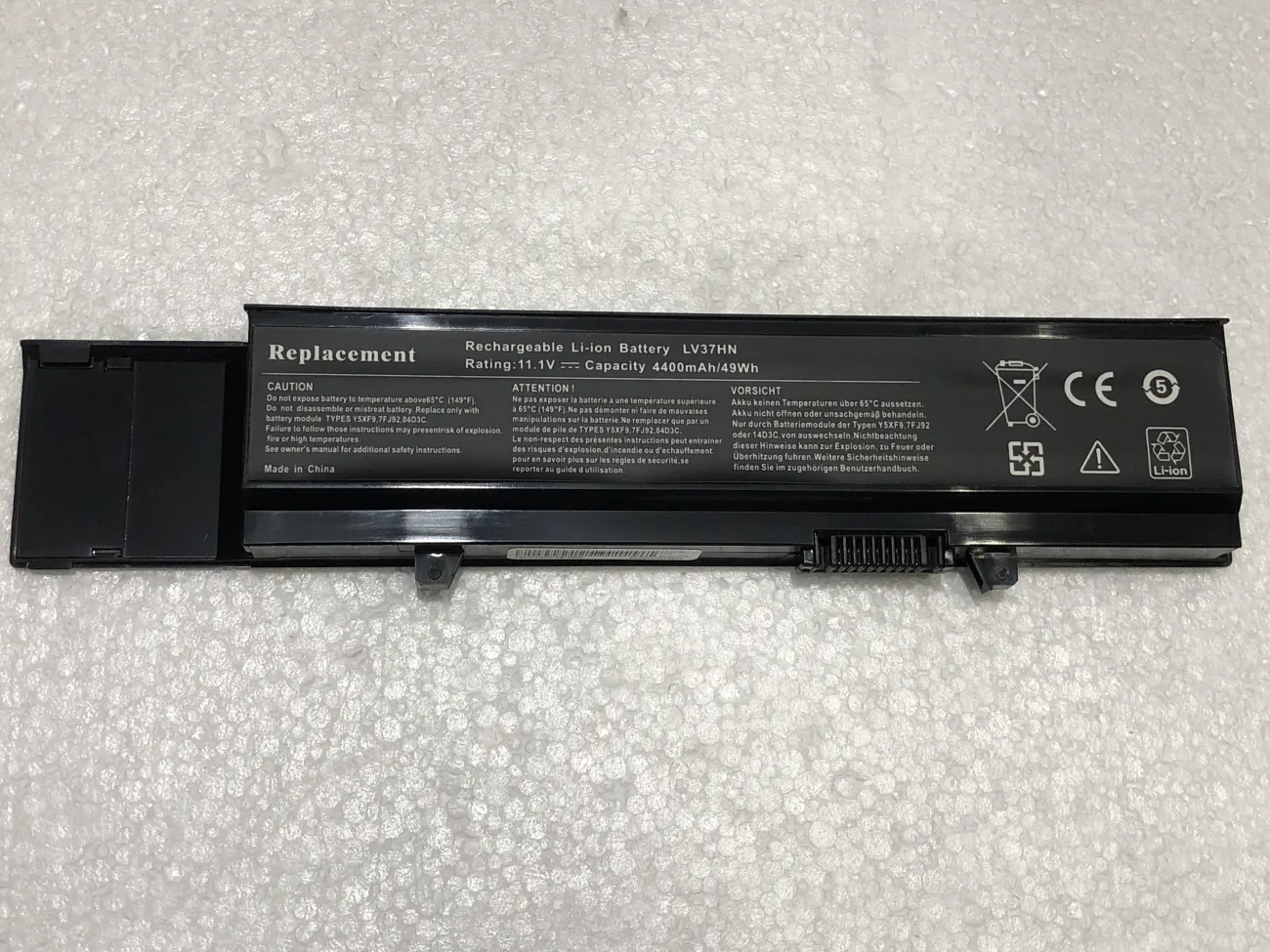 Pin dell votro v3400 oem mặt trước