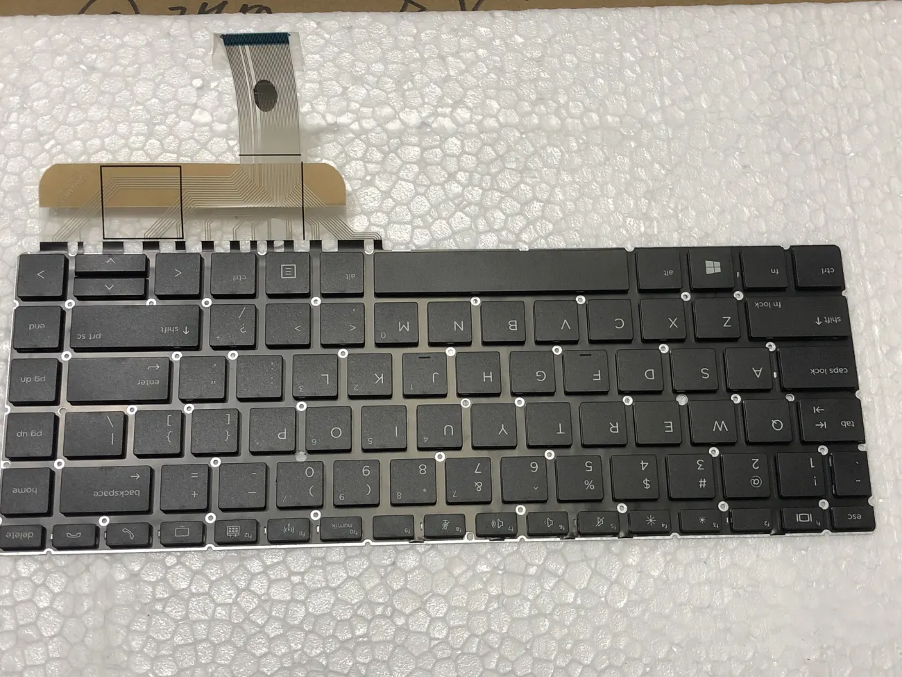 Bàn phím HP 1040 G4 mặt trước