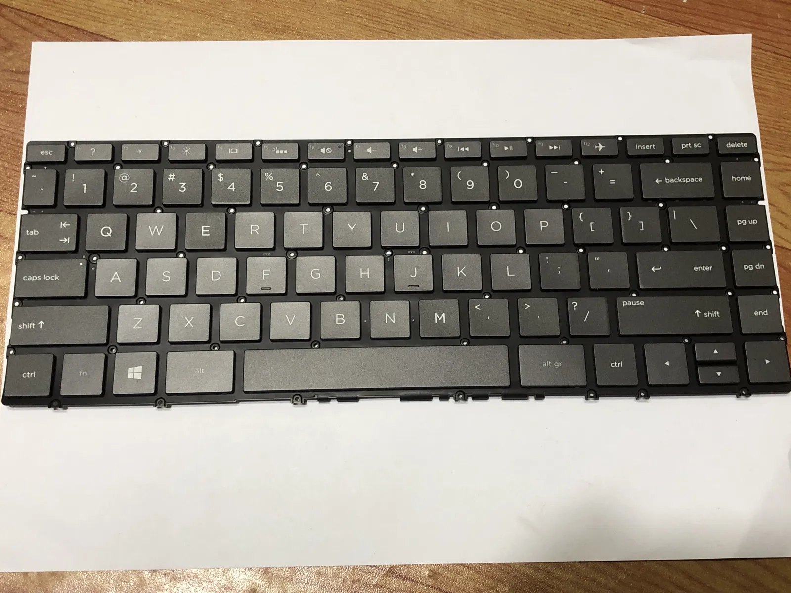Bàn phím HP 13-AC000 (13-DA) =>Spectre X360 Envy 13-ac000, 13-ad000, 13-ae000, 13-ag000, 13-ah000, 13-aq000, 13-bf000, 13-af000, 13-an000, 13-ar000, 13-da000, 13-w000 mặt trước