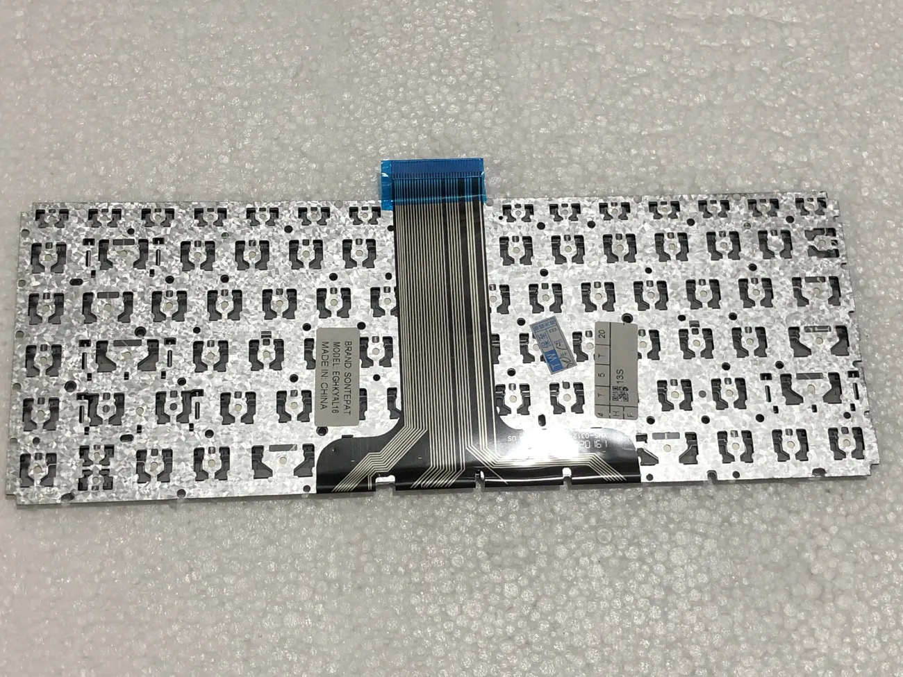 Bàn phím HP 13S mặt sau
