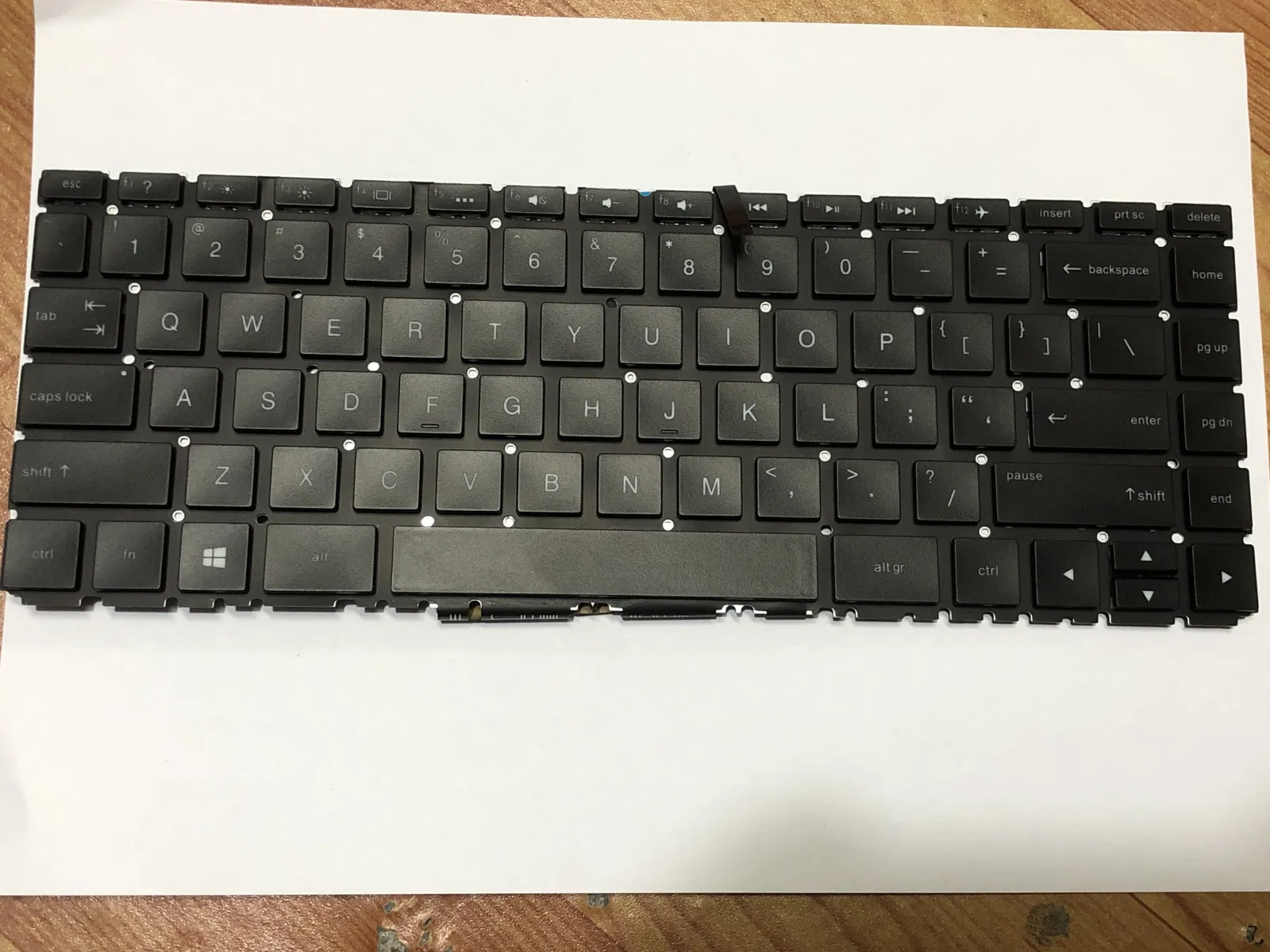 Bàn phím HP 14-BS000 CÓ ĐÈN  =>14-ba000, 14-bf000, 14-bk000, 14-bs000, 14-bw000, 14-cd000, 14s-cf, 348 G5, 245 g8 mặt trước