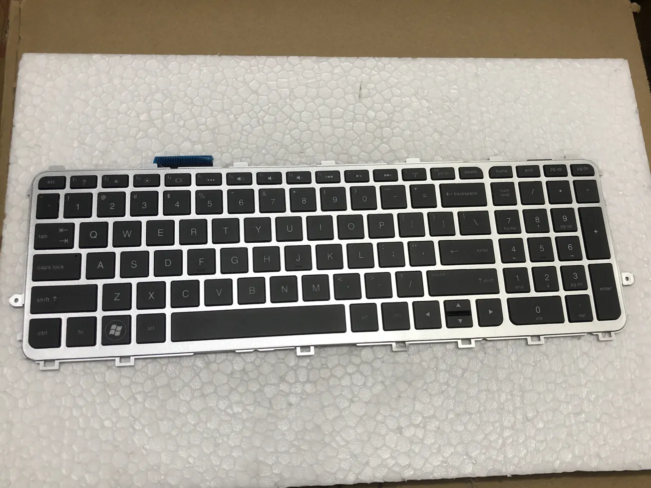 Bàn phím HP HP 15-J000  15T- J000 led mặt trước