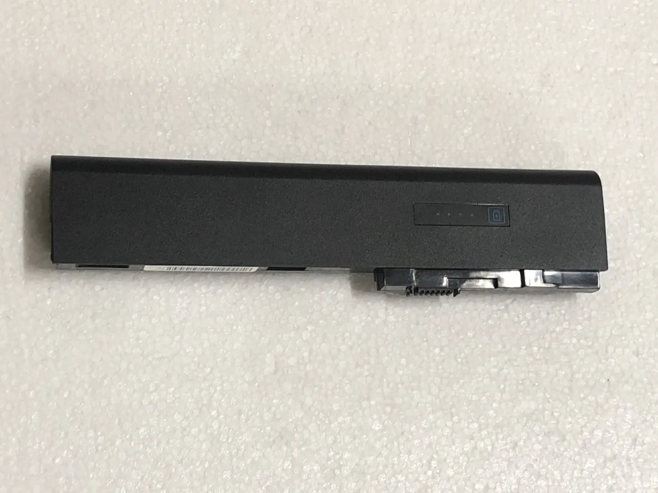 Pin HP 2560P OEM mặt sau