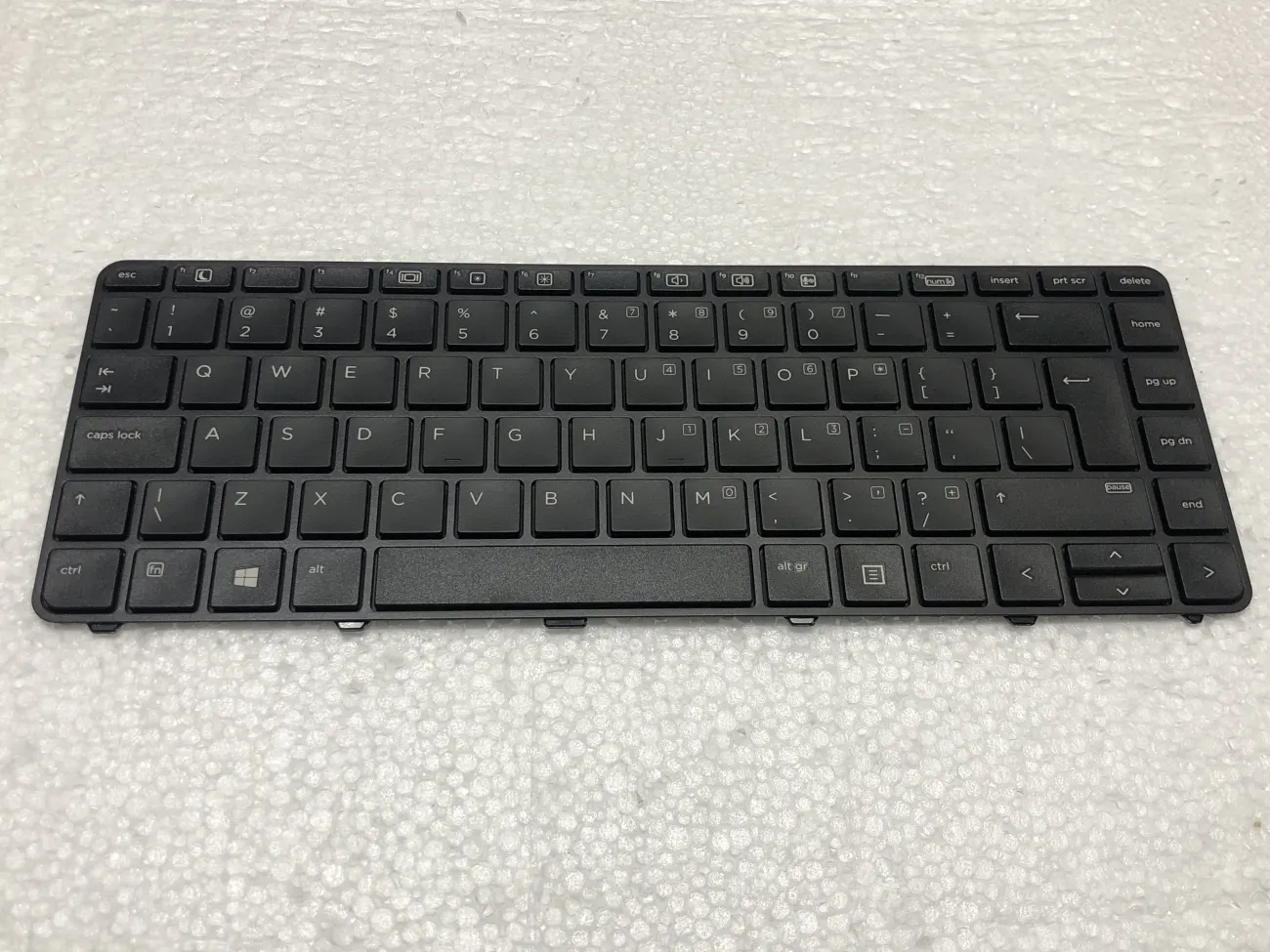 Bàn phím HP PROBOOK 430 G3 ZIN =>Probook 430 G3, 430 G3, 430 G4, 440 G3, 440 G4, 445 G3, 445 G4, 640 G2, 645 G2, 640 G3, 645 G3 mặt trước