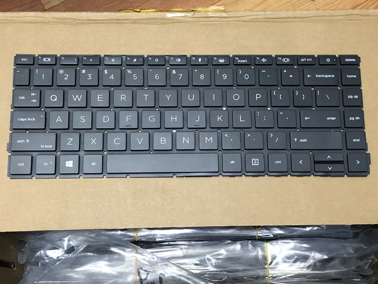 Bàn phím HP 440 G8 (CÓ ĐÈN) - HP ProBook 440 G8, 445 G8, 445R G8 mặt trước