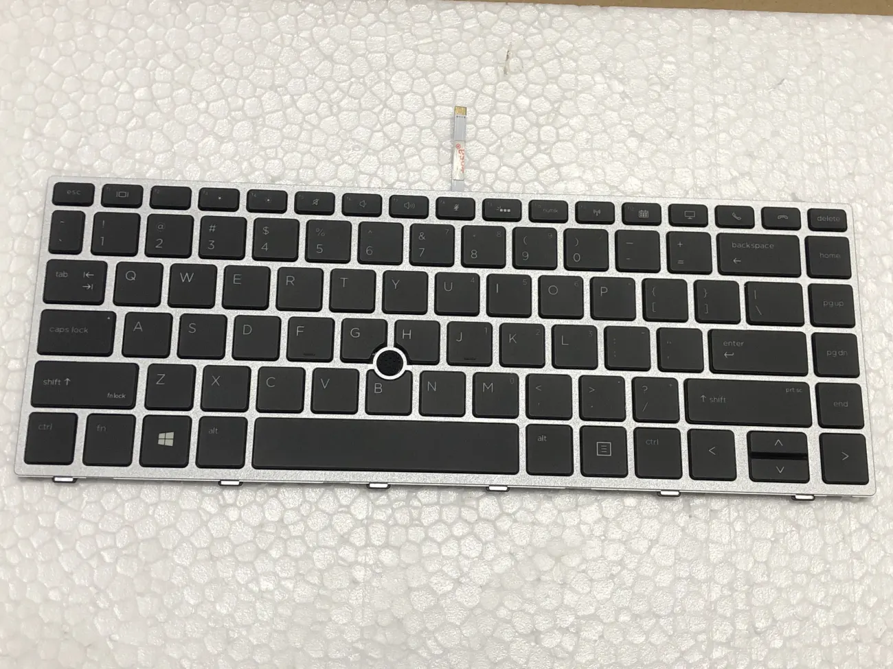 Bàn phím HP 840 G5 (CÓ ĐÈN, CHUỘT) =>Elitebook 740 G5, 745 G5, 840 G5 mặt trước