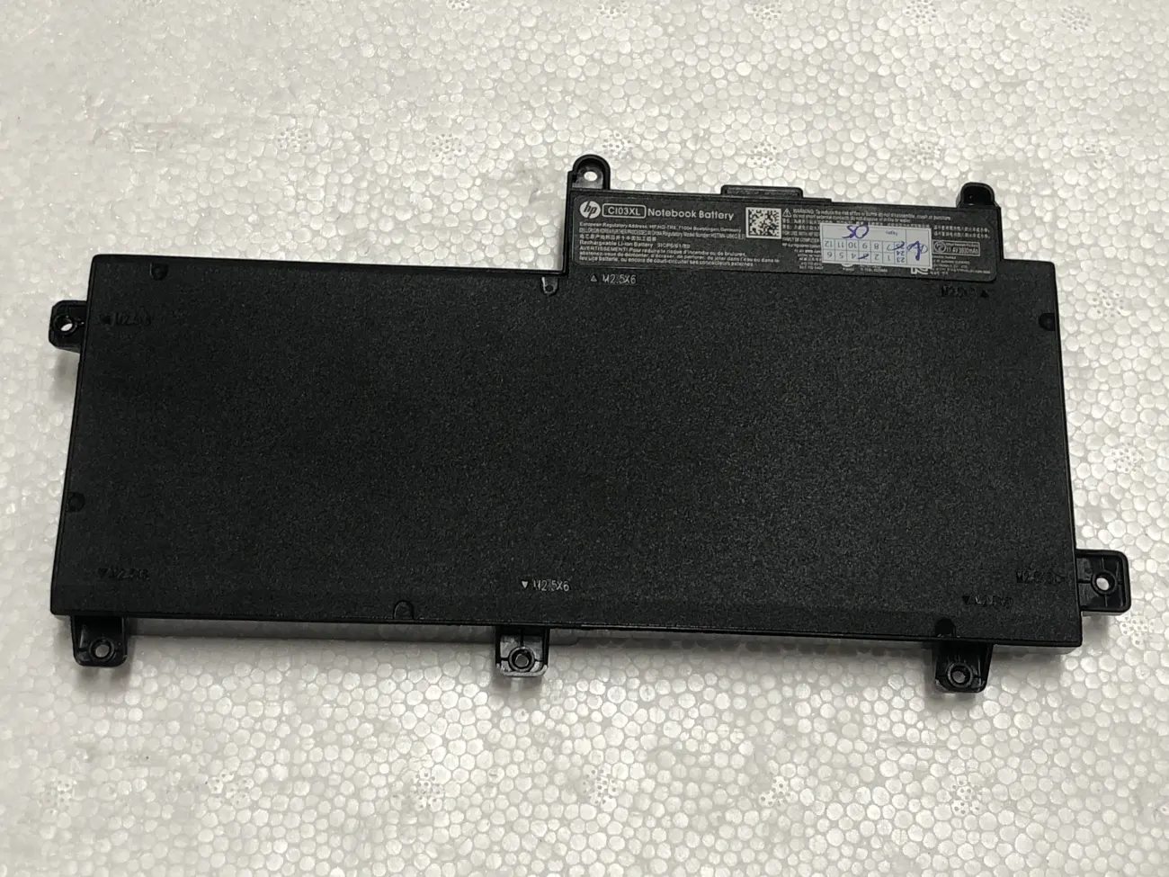 Pin HP CI03XL mặt trước