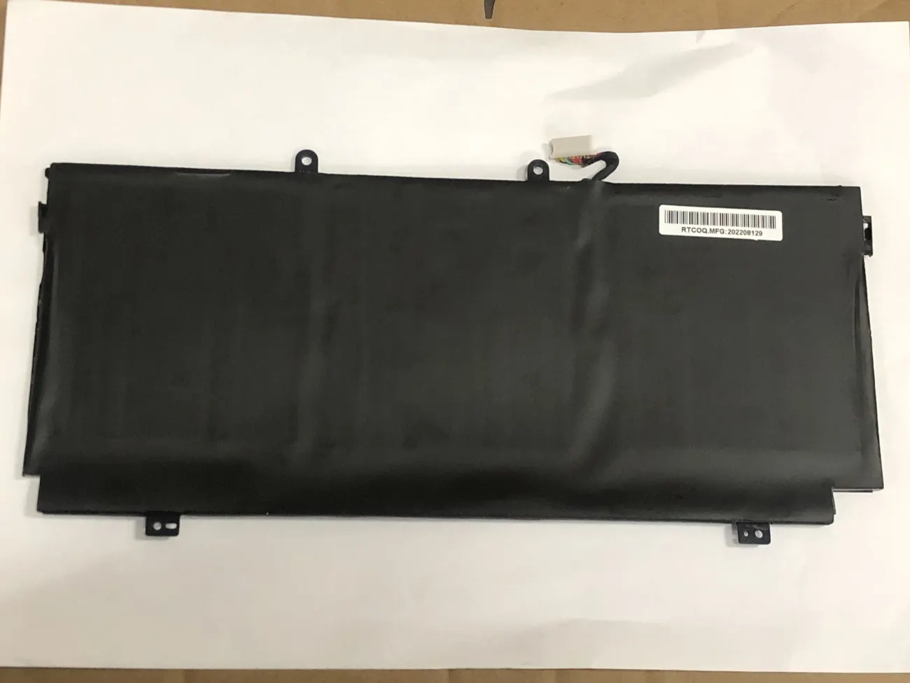 Pin HP  CN03XL  ZIN mặt sau