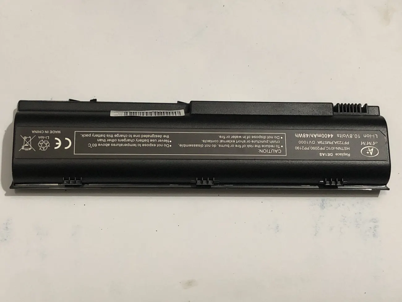 Pin hp DV1000 OEM mặt sau
