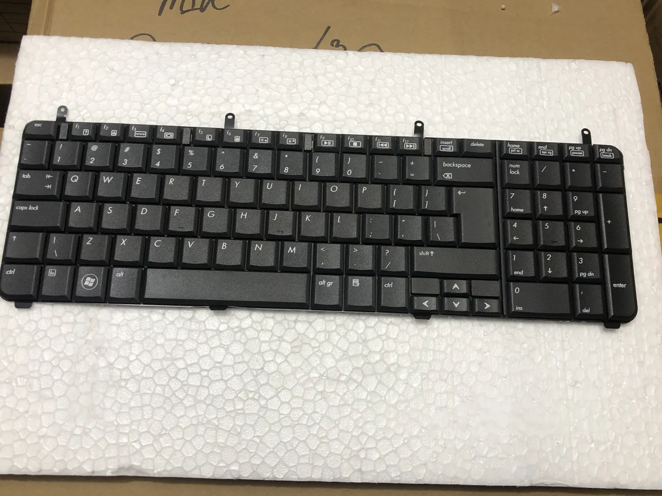 Bàn phím HP DV7-2000 đen mặt trước