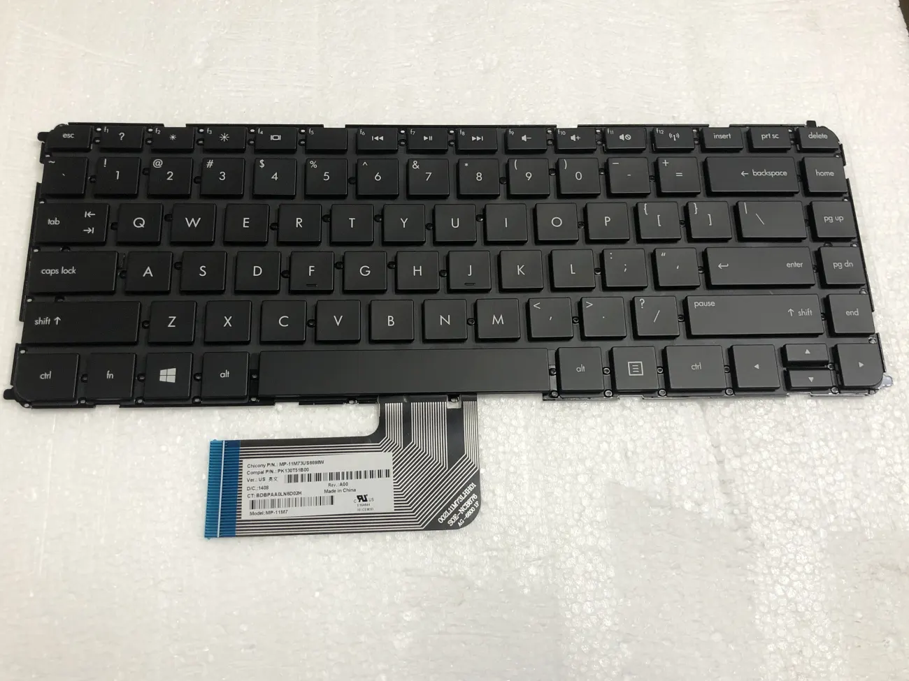 Bàn phím HP Envy 14 mặt trước