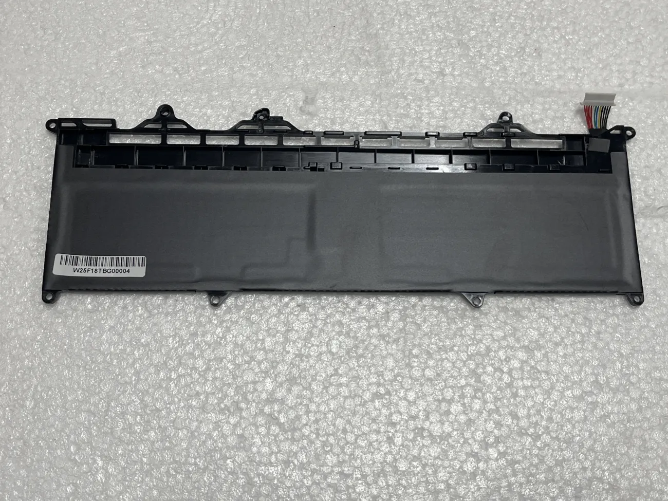 PIN HP ELITE DRAGONFLY G1 G2 EP02XL (ZIN) - 2 CELL - HP Elite Dragonfly G1, G2. Mã Part: EP02XL, EP02038XL, HSTNN‑DB9L, 7UT44AV, L71690‑2B1, L71760‑005 mặt sau