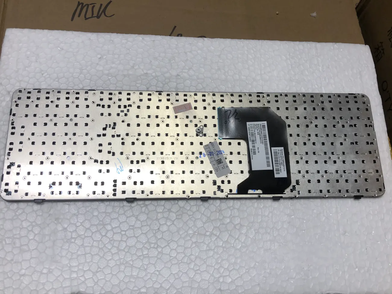 Bàn phím HP G7 ĐEN =>Pavilion G7 G7T , G7-1000, G7-1100, G7-1200, G7-1300 mặt sau