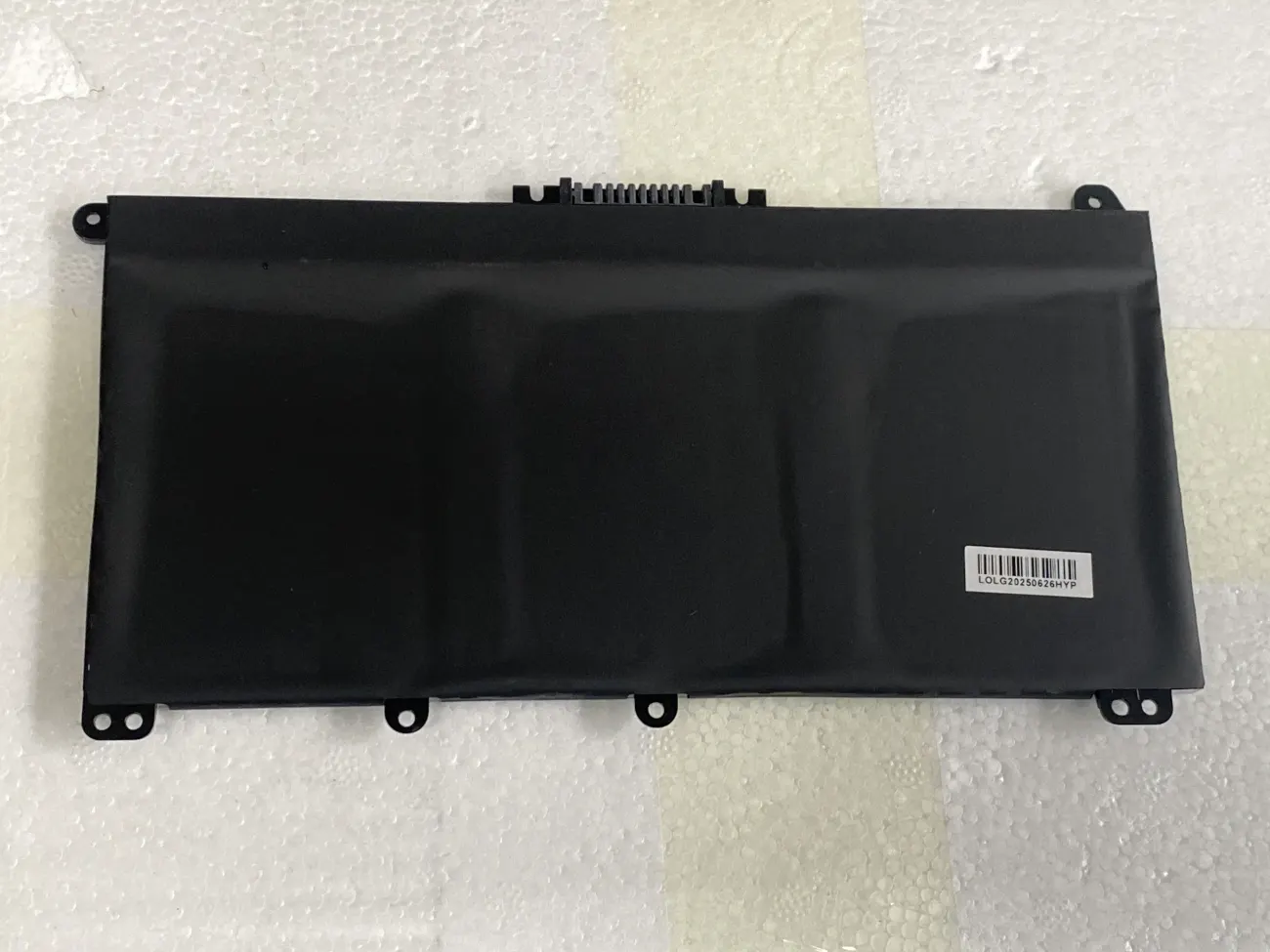 PIN HP 15-EG000 HW03XL (ZIN) - 3 CELL - HP Pavilion 15-eh000, 15-eg000, 15s-eq000, 17-cn000, HP 17-cp1000, HW03XL mặt sau