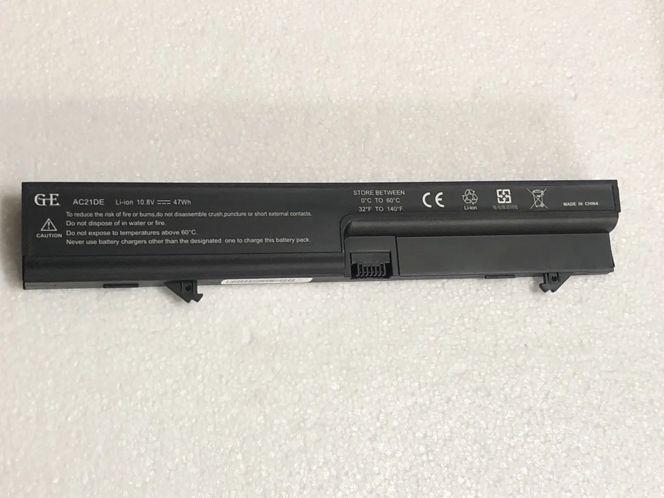 Pin HP 4410 mặt trước