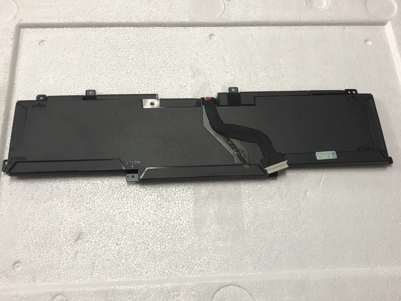 Pin HP OMEN X 17-AP000 DG06XL (ZIN) - 6 CELL - HP Omen X 17-ap 17-ap000, DG06XL mặt sau