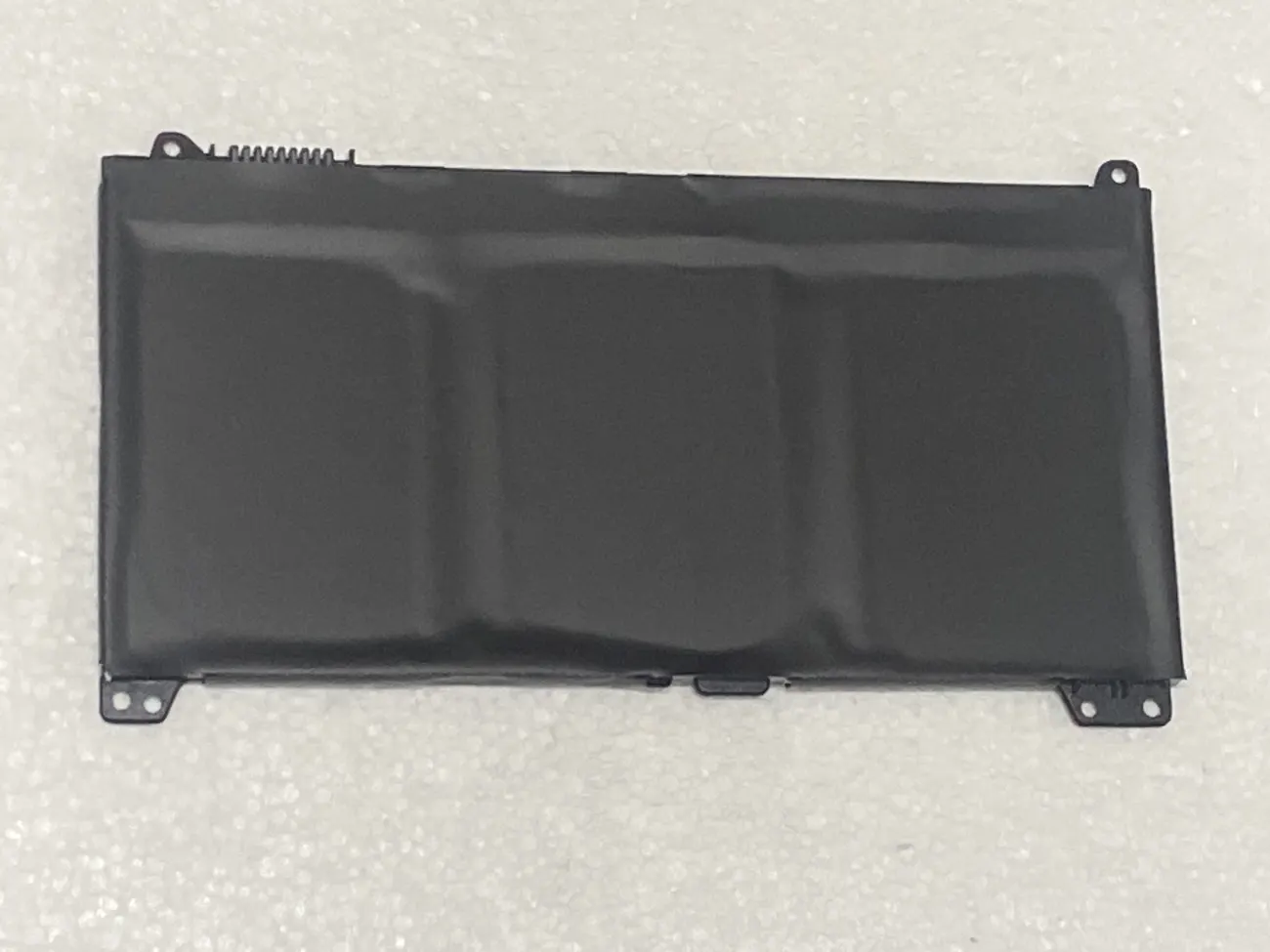 PIN HP PROBOOK 440 G4 RR03XL (ZIN) - 6 CELL - Probook 430 G4, 440 G5, 440 G4, 440 G5, 450 G4, 450 G5, 470 G4, RR030XL mặt sau