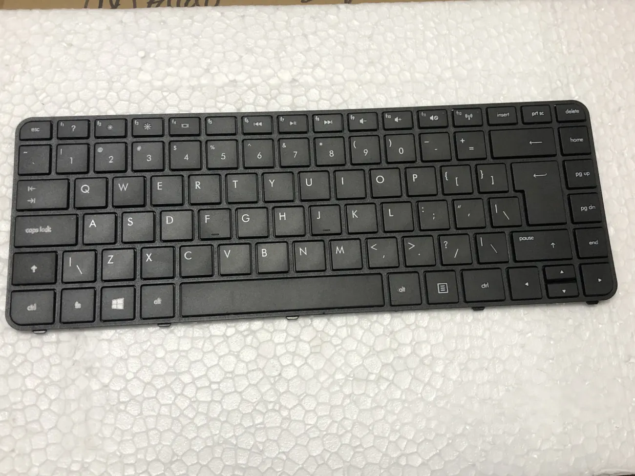 Bàn phím HP Pavilion SLEEKBOOK 14 mặt trước