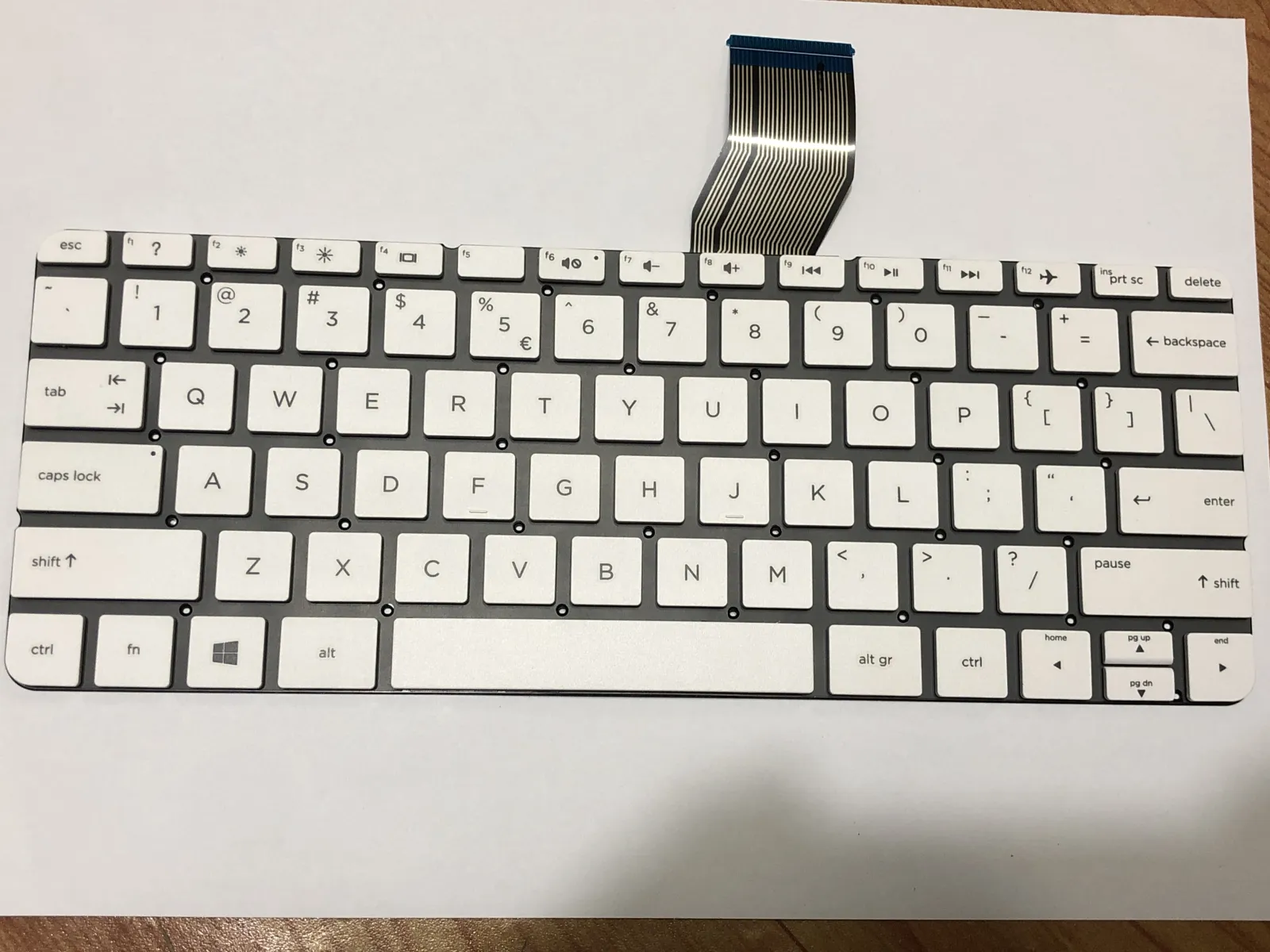Bàn phím HP STREAM 11 Trắng mặt trước