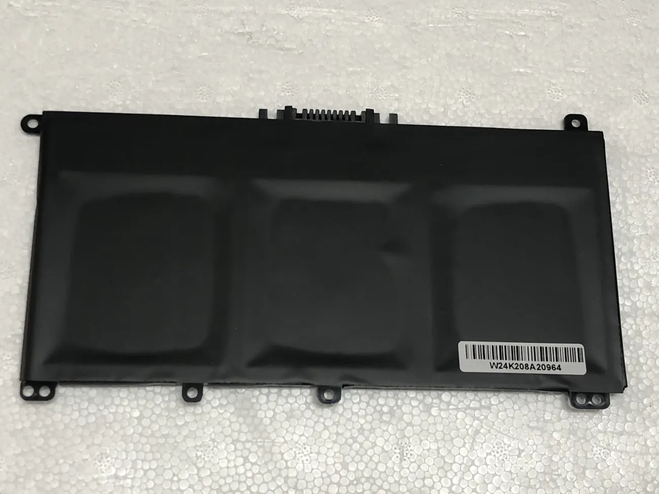 Pin HP TF03XL ZIN mặt sau
