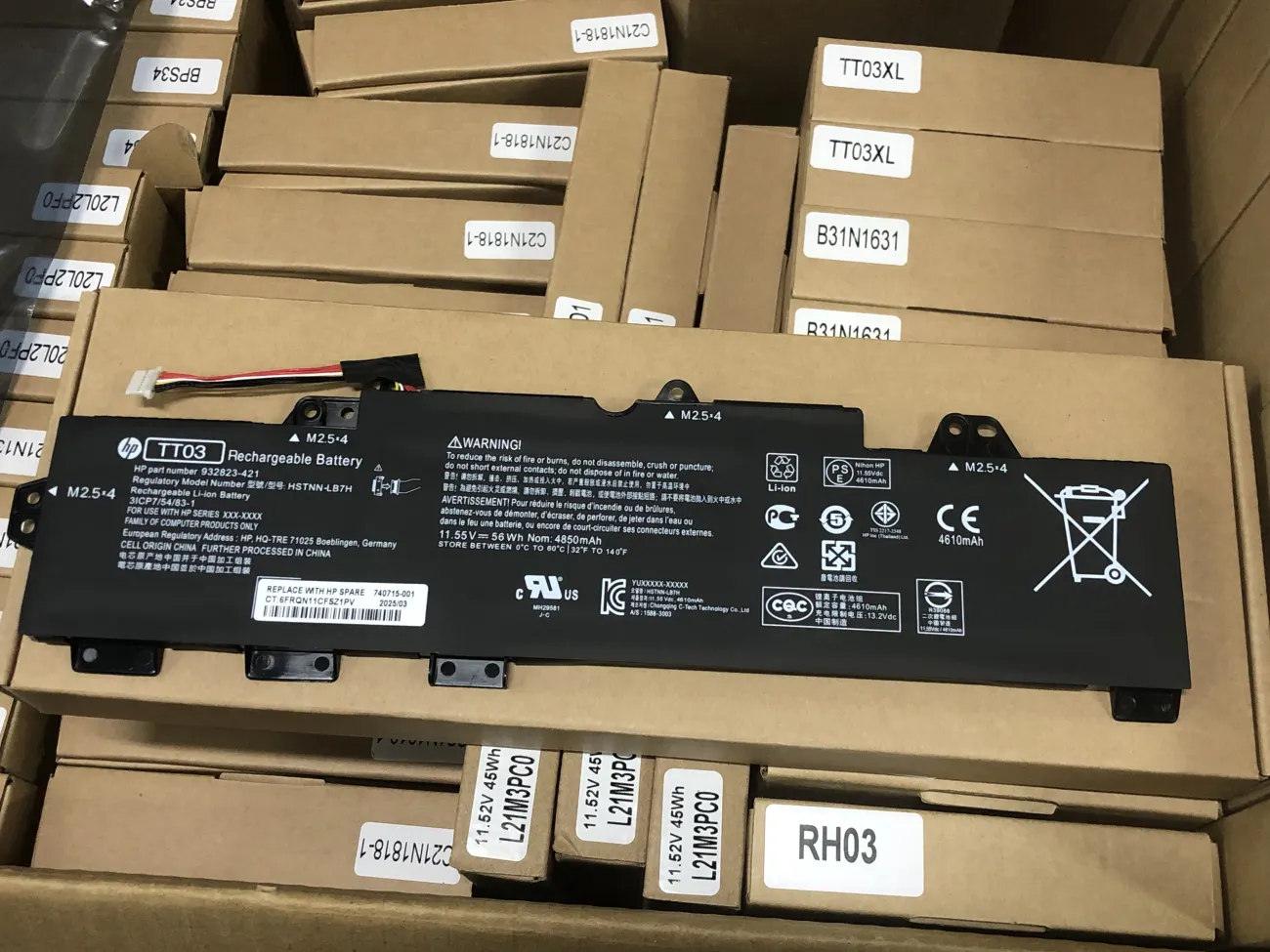PIN HP 850 G5 G6 TT03XL (ZIN) - 3 CELL - HP EliteBook 850 G5, 850 G6, 755 G5, 755 G6, ZBook 15U G5, Zbook 15U G6, G536 G541 G542 G544, TT03XL mặt trước