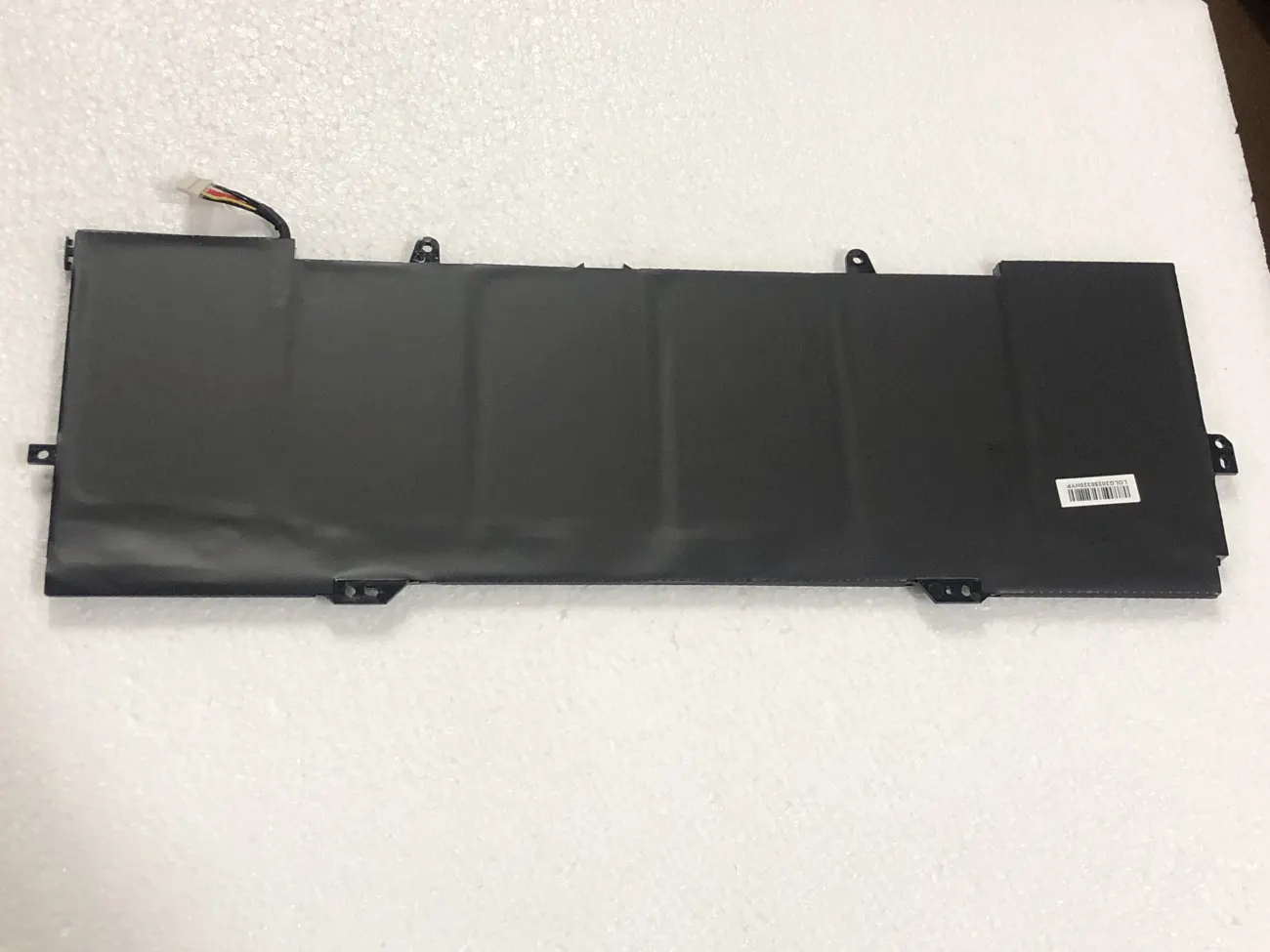 PIN HP 15-CH000 YB06XL (ZIN) - 6 CELL - Hp Spectre X360 15-ch000, 15-ch004na, 15-ch011dx, 15-ch005ng, YB06XL mặt sau