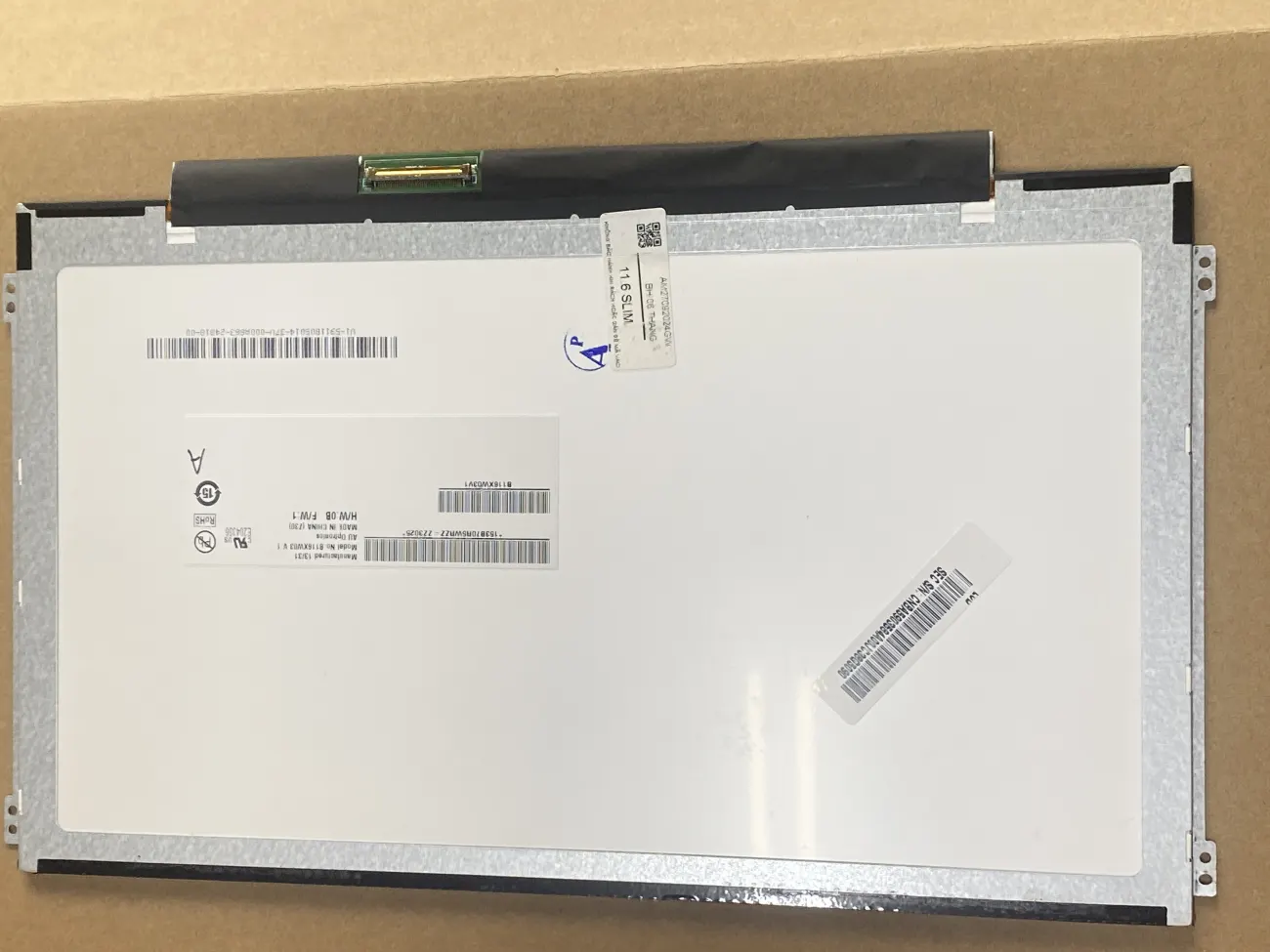 Màn 11.6 slim mặt trước
