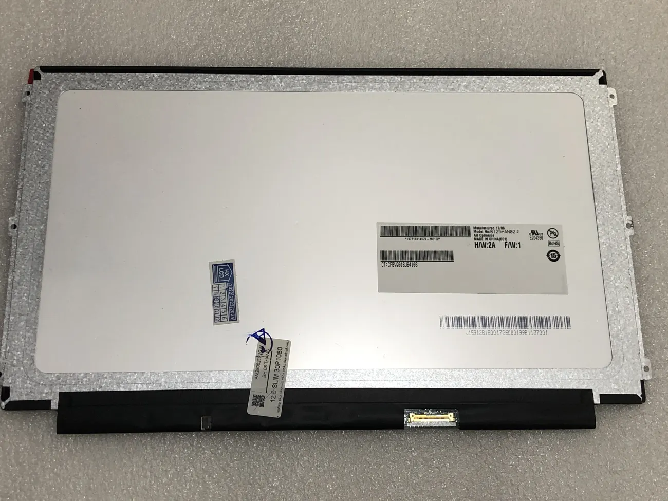 Màn 12.5 slim 30pin 1080 ips, full hd mặt trước