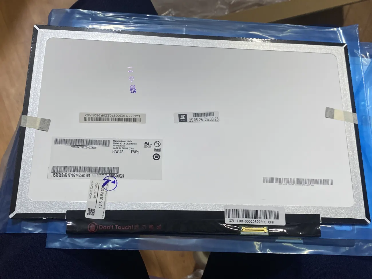 Màn 12.5 slim 30 pin,HB125WX1-100, x240 ko tai, 7240 có tai mặt sau
