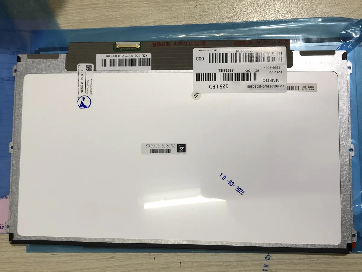 Màn 12.5 slim 30 pin,HB125WX1-100, x240 ko tai, 7240 có tai mặt trước