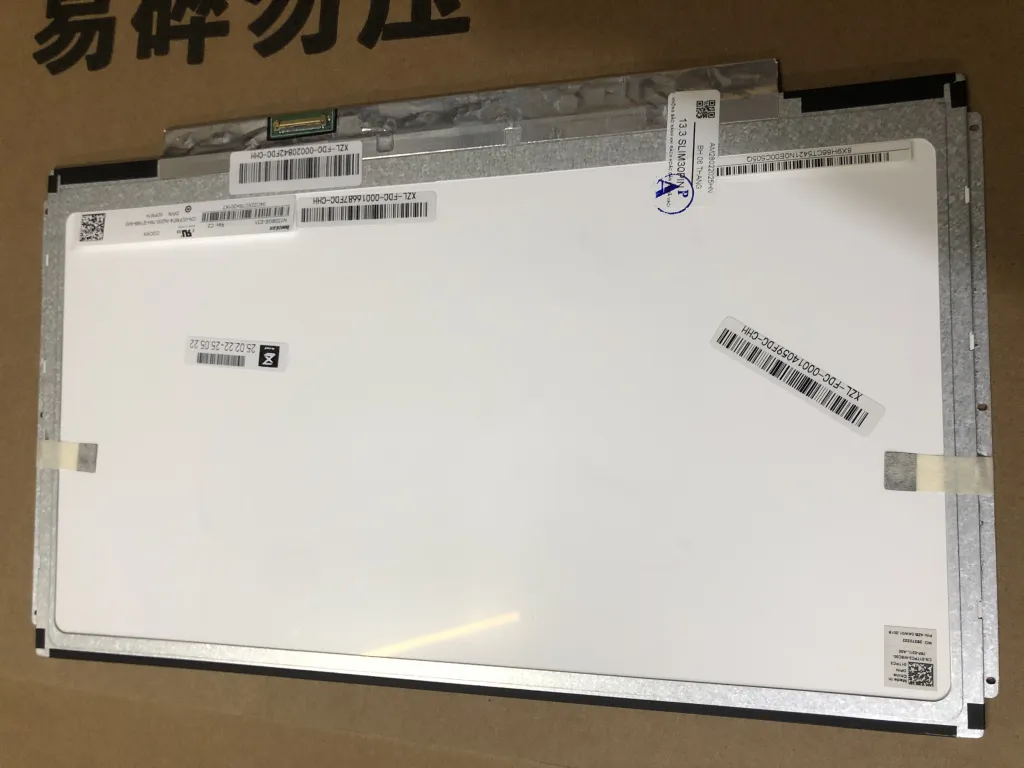 Màn 13.3 silm 30 pin mặt trước
